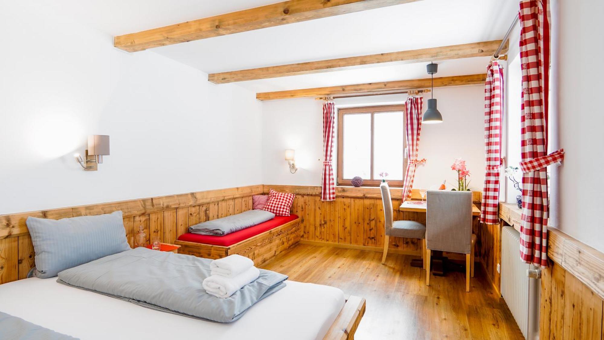 Landgasthof Zum Papyrer - Erholung Im Urlaubsgebiet Lenggries Chambre photo