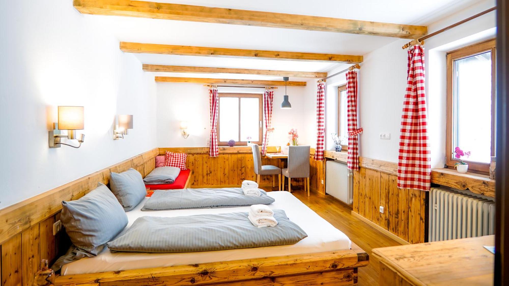 Landgasthof Zum Papyrer - Erholung Im Urlaubsgebiet Lenggries Chambre photo